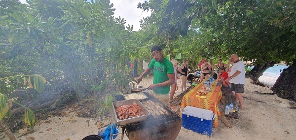 Curieuse Island_Barbeque